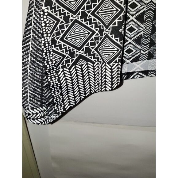 A Robert Louis Women's Top Tunic Bandana Print Boho Artsy Career Evening XL NWT - Picture 6 of 9